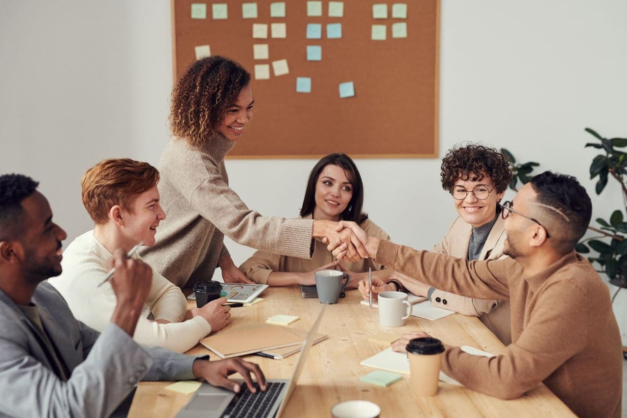 Makven Global professionals in an executive strategy meeting